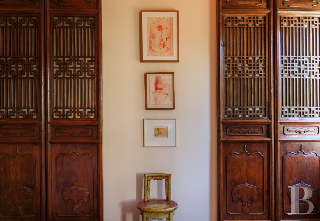 En Saône-et-Loire, à Mâcon, une villa et son jardin entièrement de style Art déco - photo  n°45